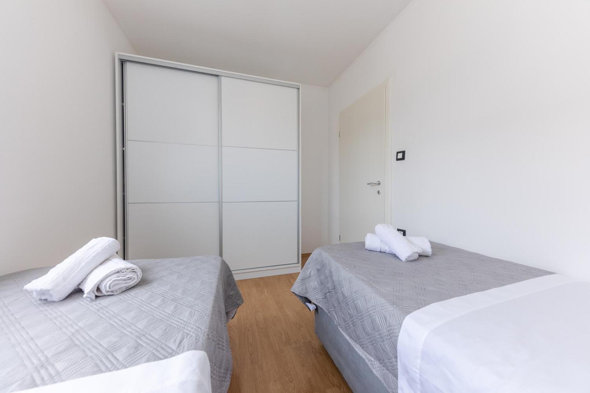 House Niko M With 6 Apartments Split Dış mekan fotoğraf